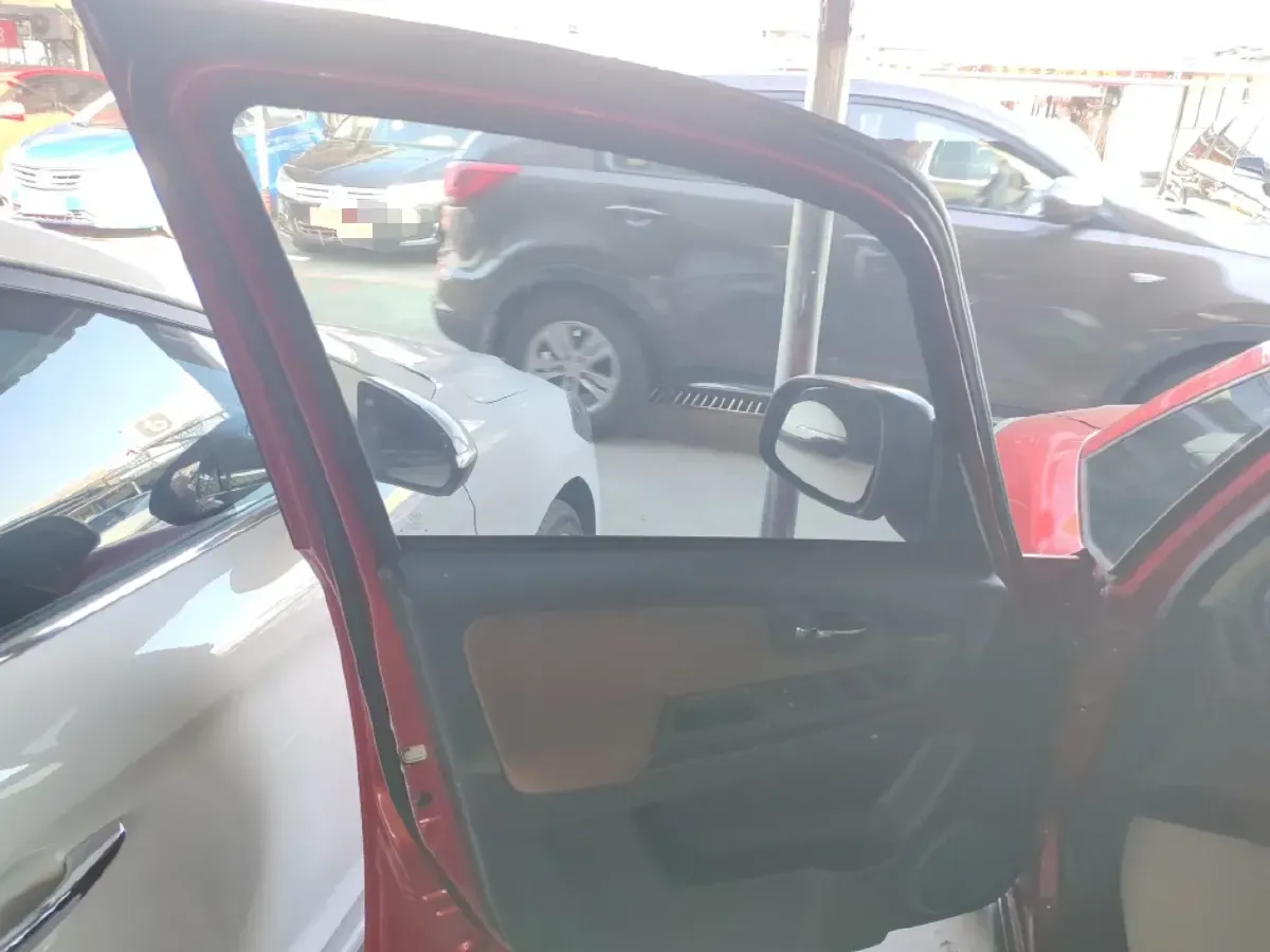 2013 Suzuki SX4 1.6L 109HP L4 4AT,autocango,china used car exporter,china ev exporter,chinese used car exporter,chinese used ev exporter