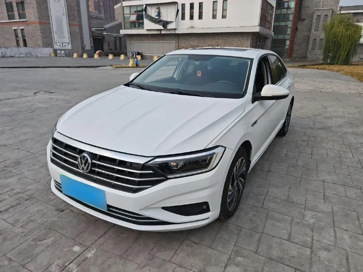 2021 Volkswagen Sagitar 1.4T 150HP L4 7DCT