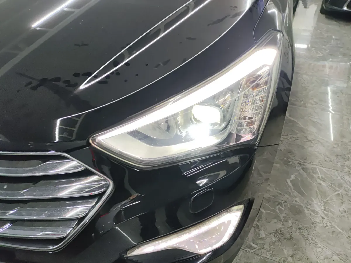 2013 Hyundai Grand SantaFe 3.0L 264HP V6 6AT,autocango,china used car exporter,china ev exporter,chinese used car exporter,chinese used ev exporter