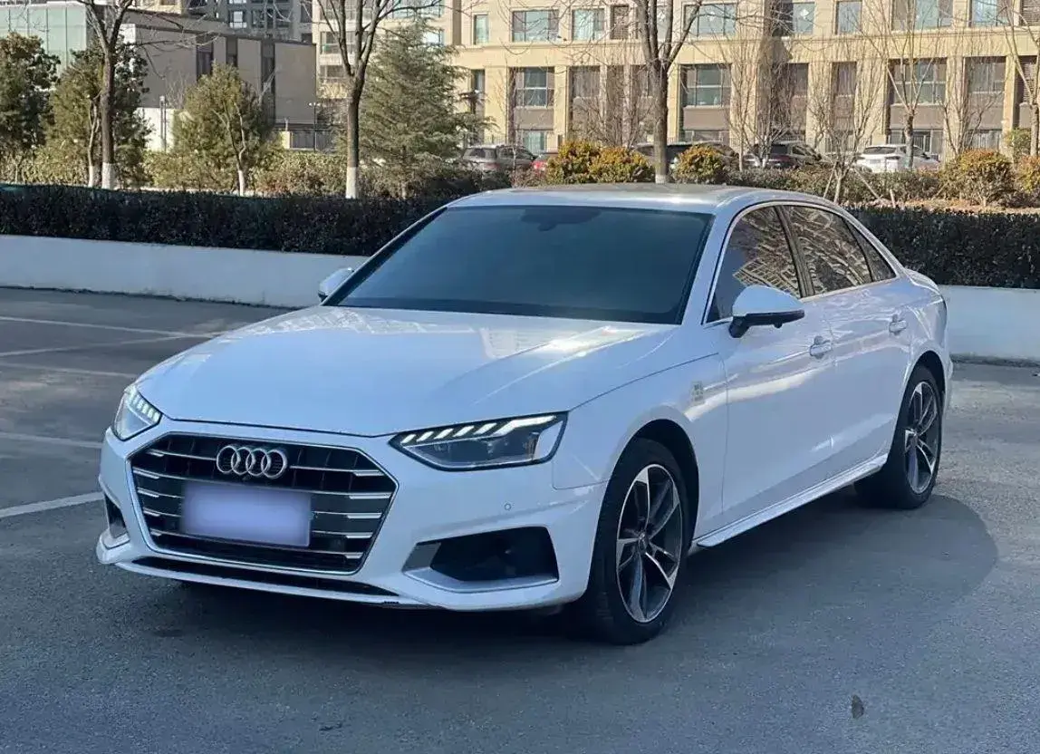 2020 Audi A4L 2.0T 150HP L4 7DCT