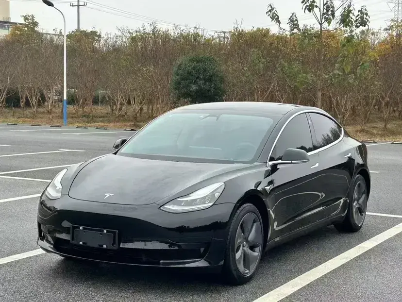 2020 Tesla Model 3 BEV 52KWH