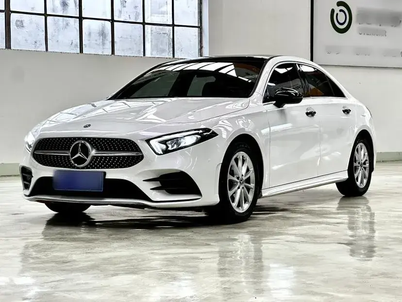 2020 Mercedes-Benz A Class 1.3T 163HP L4 7DCT