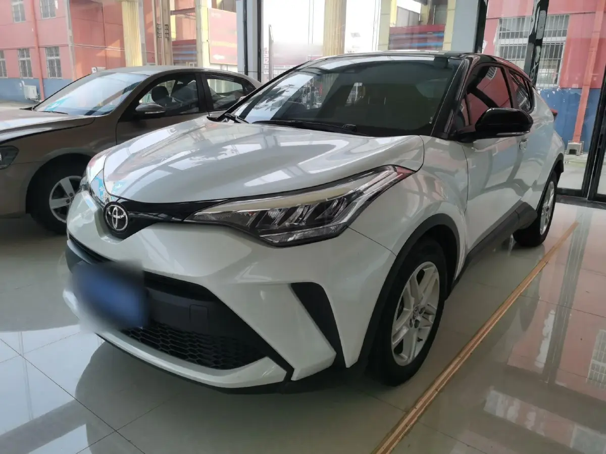 2022 Toyota C-HR 2.0L 171HP L4 CVT