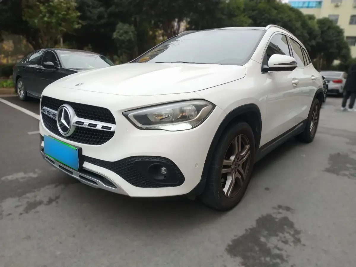 2020 Mercedes-Benz GLA Class 1.3T 136HP L4 7DCT