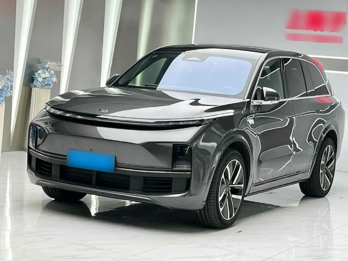 2023 Li L8 Range Extended 154HP REEV 40.9KWH