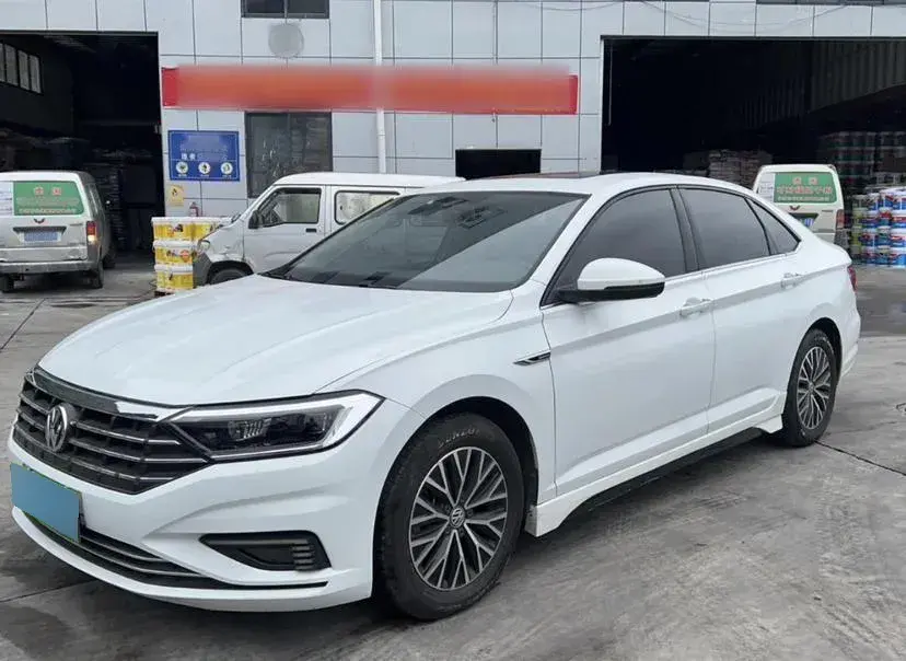 2021 Volkswagen Sagitar 1.4T 150HP L4 7DCT