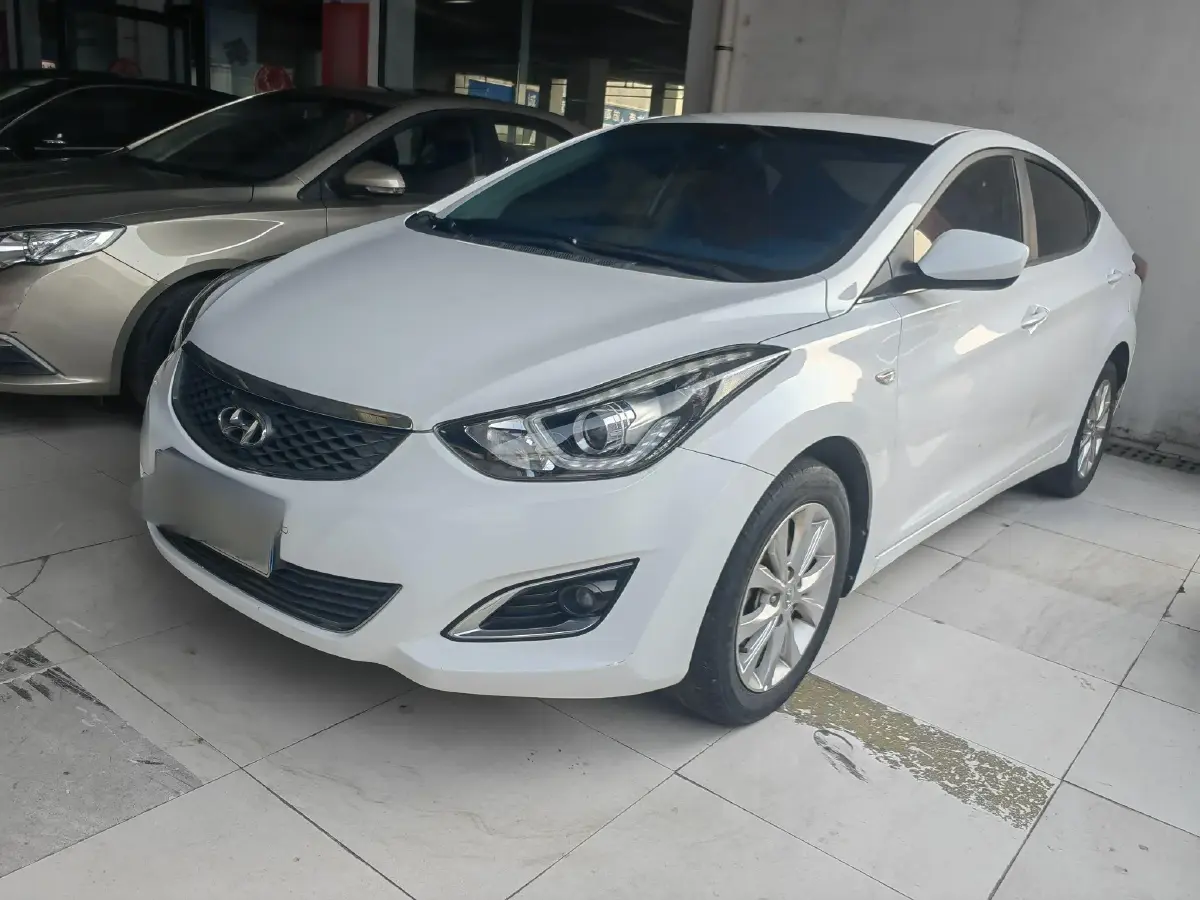 2016 Hyundai Elantra 1.6L 128HP L4 6AT