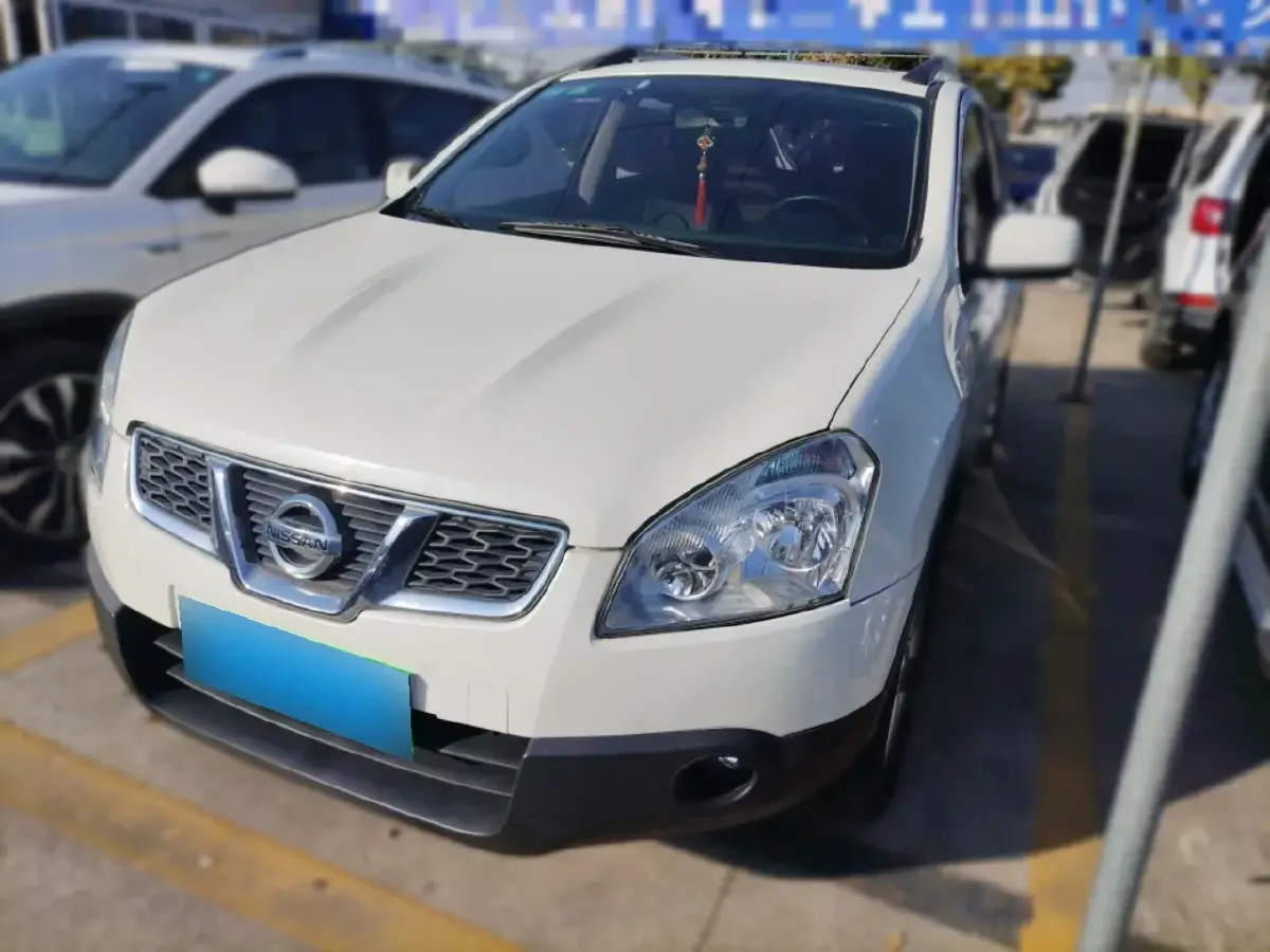 2015 Nissan Qashqai 2.0L 144HP L4 CVT