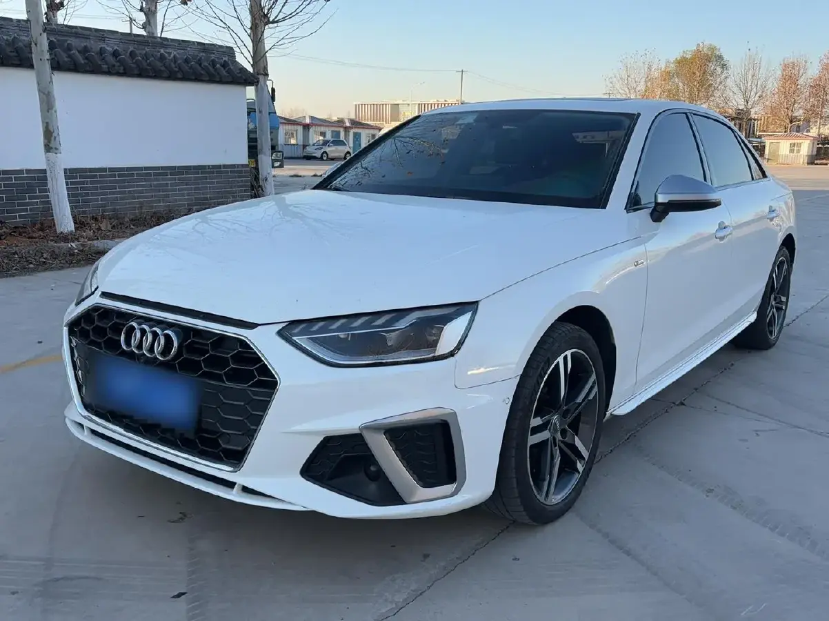 2020 Audi A4L 2.0T 190HP L4 7DCT