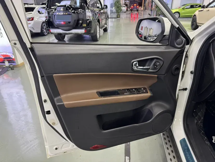 2015 GAC Trumpchi GS5 Super 1.8T 177HP L4 5AT,autocango,china used car exporter,china ev exporter,chinese used car exporter,chinese used ev exporter