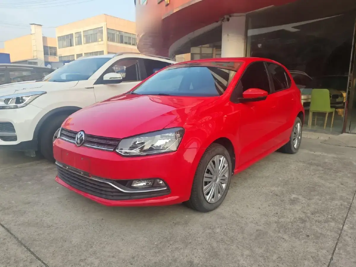 2016 Volkswagen Polo 1.6L 110HP L4 6AT