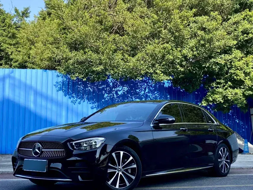 2022 Mercedes-Benz E Class 2.0T 211HP L4 9AT PHEV 25.4KWH