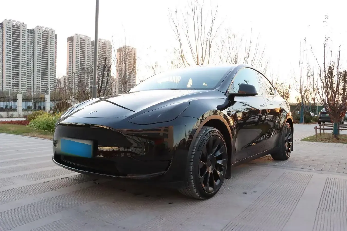 2022 Tesla Model Y BEV 60KWH