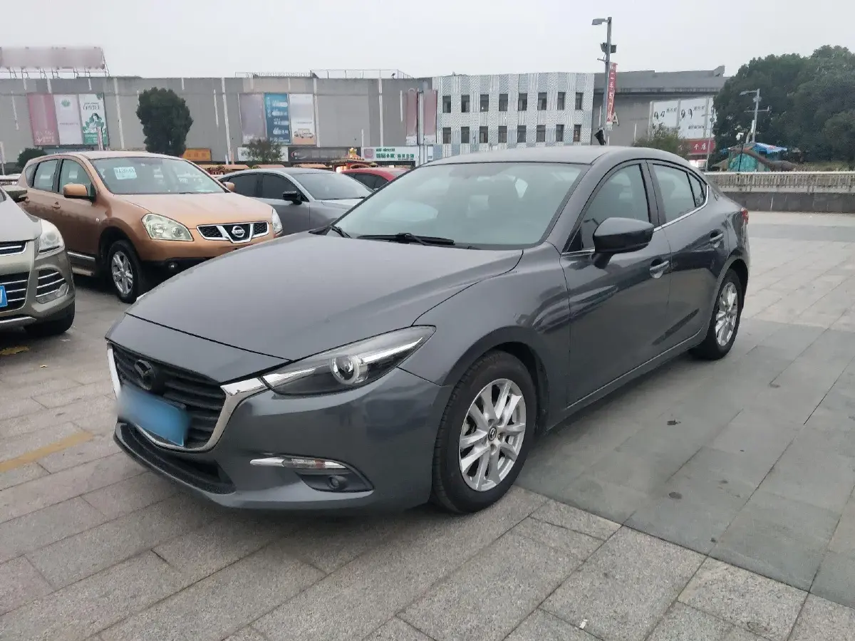 2017 Mazda 3 Axela 1.5L 117HP L4 6AT