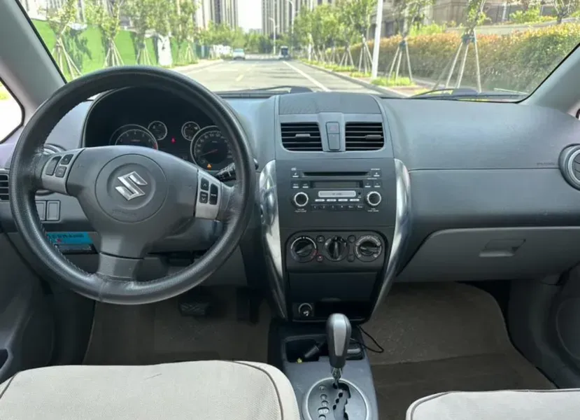 2011 Suzuki SX4 1.6L 109HP L4 4AT,autocango,china used car exporter,china ev exporter,chinese used car exporter,chinese used ev exporter