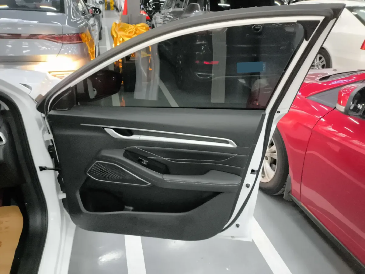 2023 Geely Emgrand 1.5L 127HP L4 CVT,autocango,china used car exporter,china ev exporter,chinese used car exporter,chinese used ev exporter