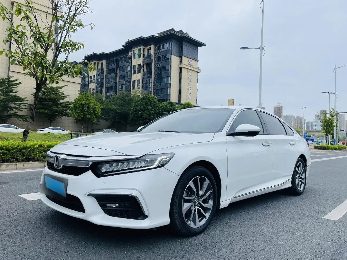 2019 Honda Inspire 1.5T 194HP L4 CVT