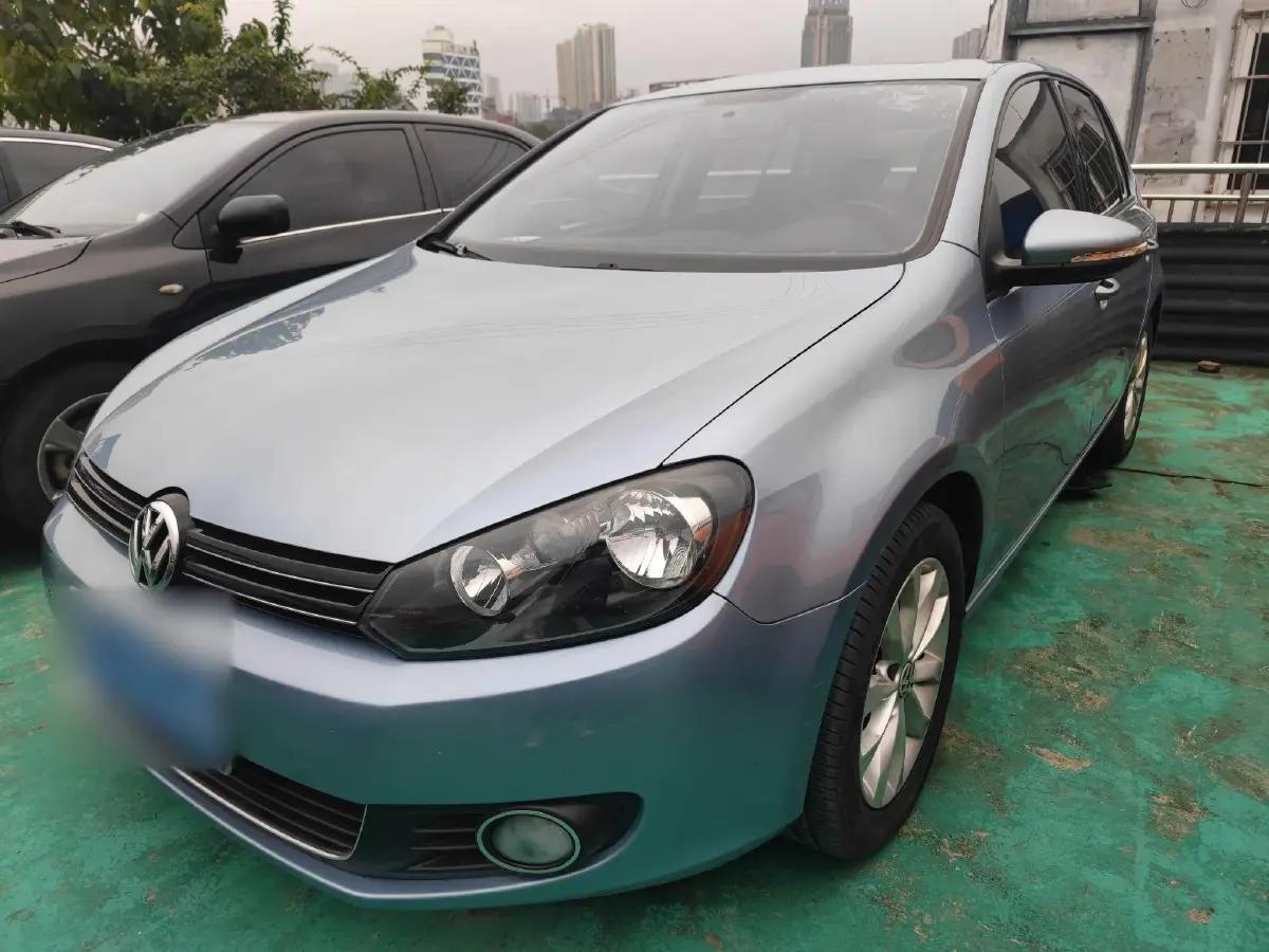 2012 Volkswagen Golf 1.4T 131HP L4 7DCT