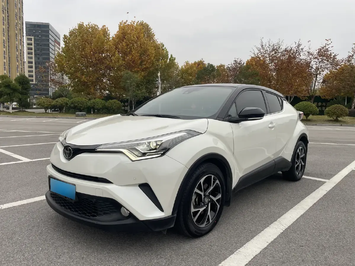 2018 Toyota C-HR 2.0L 171HP L4 CVT