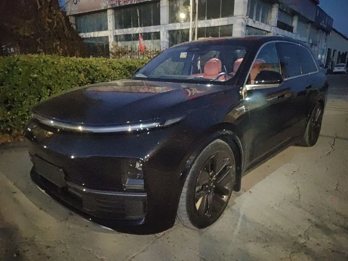 2023 Li L8 Range Extended 154HP REEV 40.9KWH