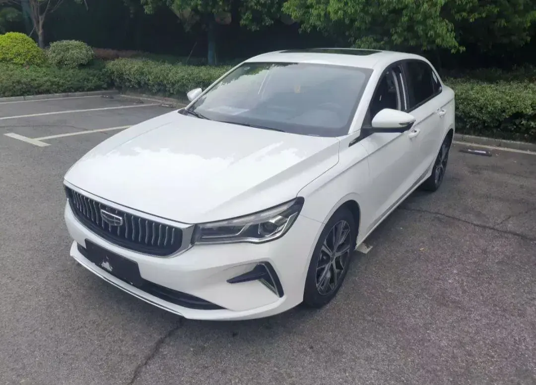 2022 Geely Emgrand 1.5L 114HP L4 CVT