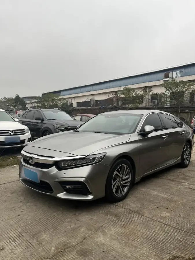 2019 Honda Inspire 1.5T 194HP L4 CVT