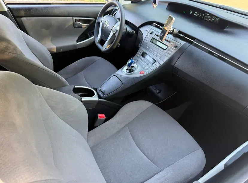 2012 Toyota Prius 1.8L 99HP L4 E-CVT Hybrid,autocango,china used car exporter,china ev exporter,chinese used car exporter,chinese used ev exporter