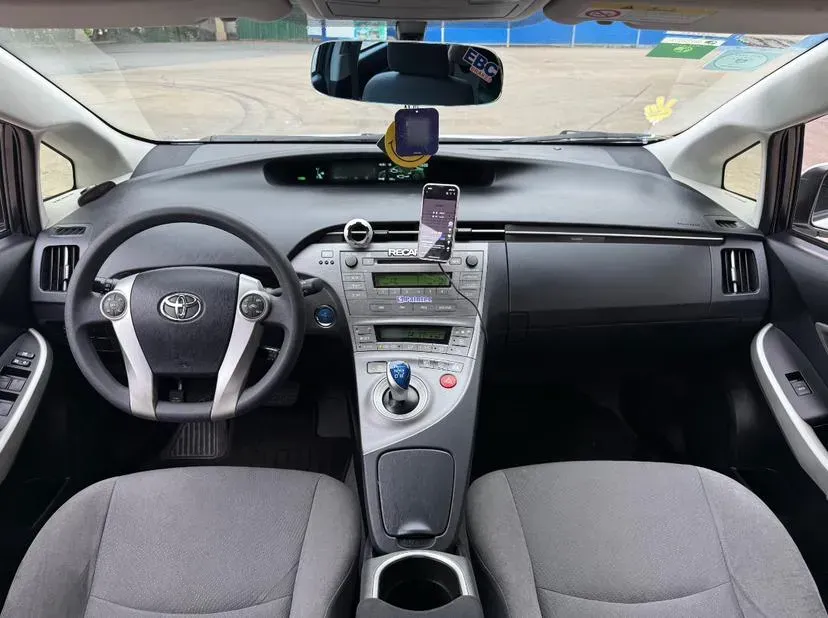 2012 Toyota Prius 1.8L 99HP L4 E-CVT Hybrid,autocango,china used car exporter,china ev exporter,chinese used car exporter,chinese used ev exporter