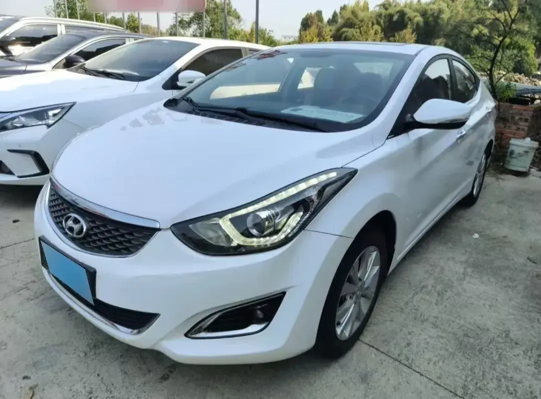 2016 Hyundai Elantra 1.6L 128HP L4 6AT