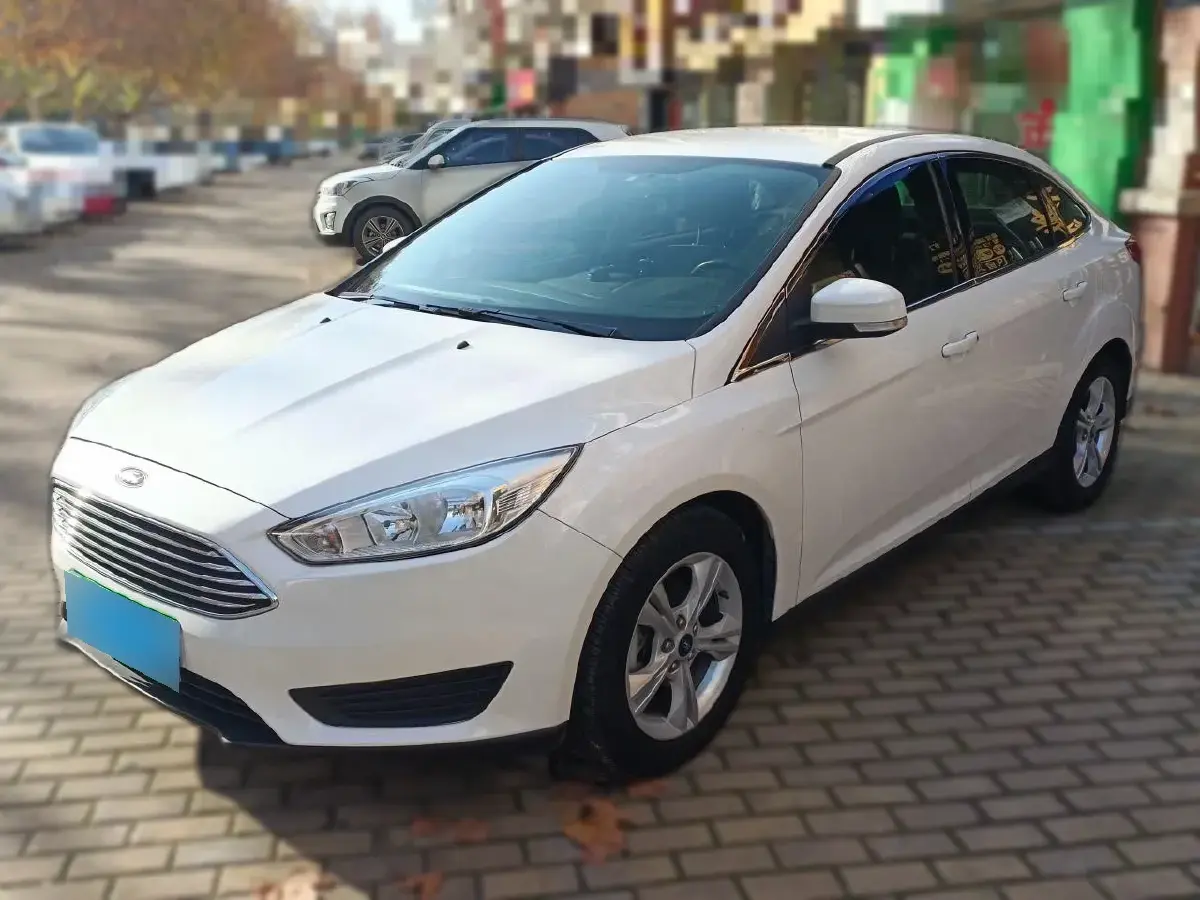 2018 Ford Focus 1.6L 125HP L4 6DCT