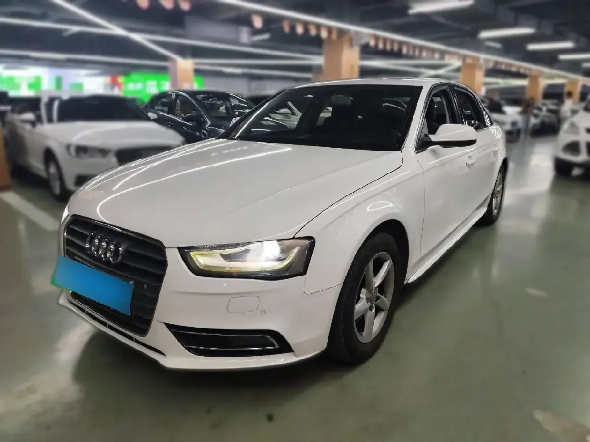 2015 Audi A4L 2.0T 180HP L4 CVT