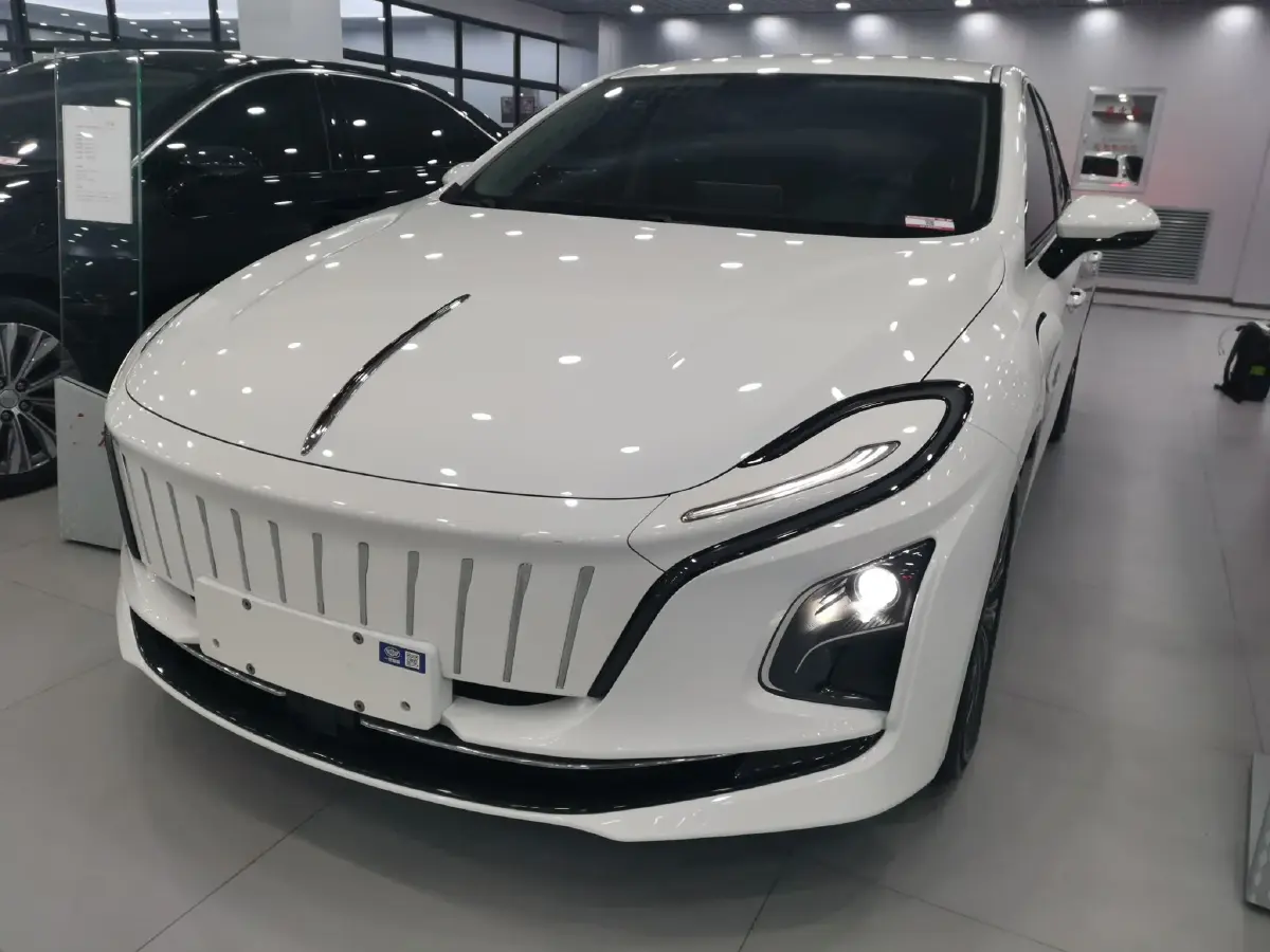 2023 HongQi E-QM5 BEV 82KWH