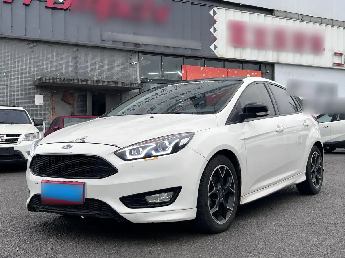 2017 Ford Focus 1.5T 181HP L4 6AT