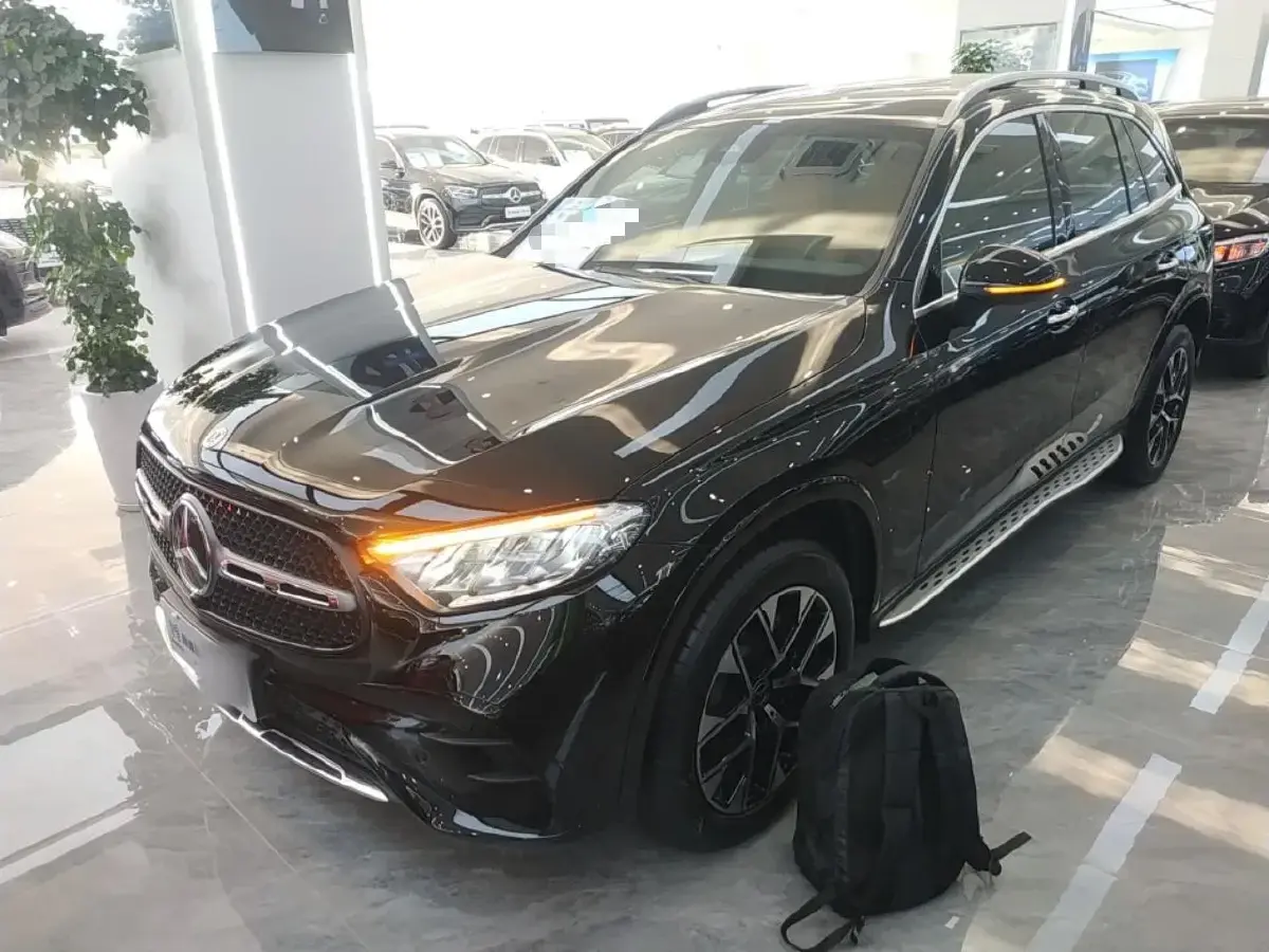 2023 Mercedes-Benz GLC Class 2.0T 204HP L4 9AT