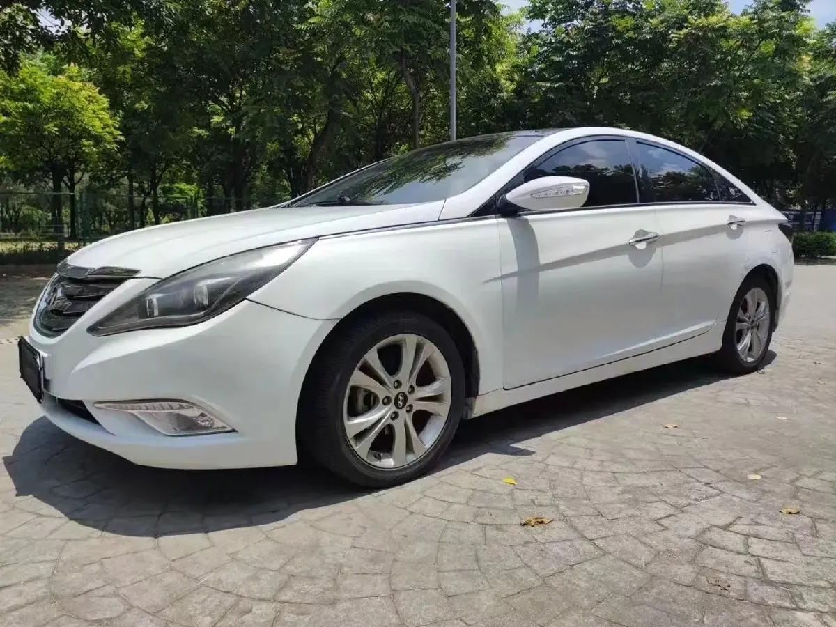 2011 Hyundai Sonata 2.0L 165HP L4 6AT