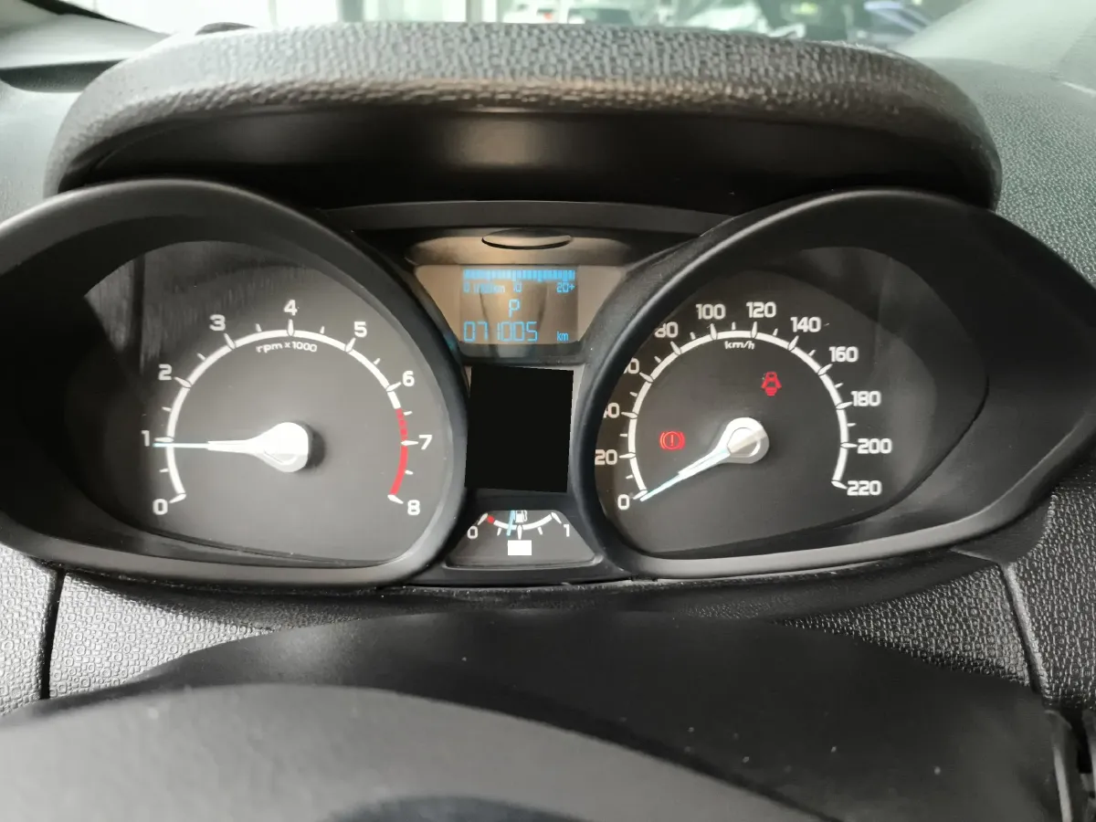 2013 Ford EcoSport 1.5L 110HP L4 6DCT,autocango,china used car exporter,china ev exporter,chinese used car exporter,chinese used ev exporter