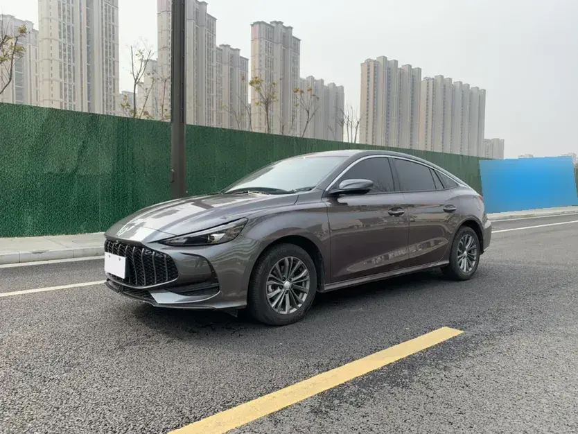 2025 MG 5 1.5L 129HP L4 CVT