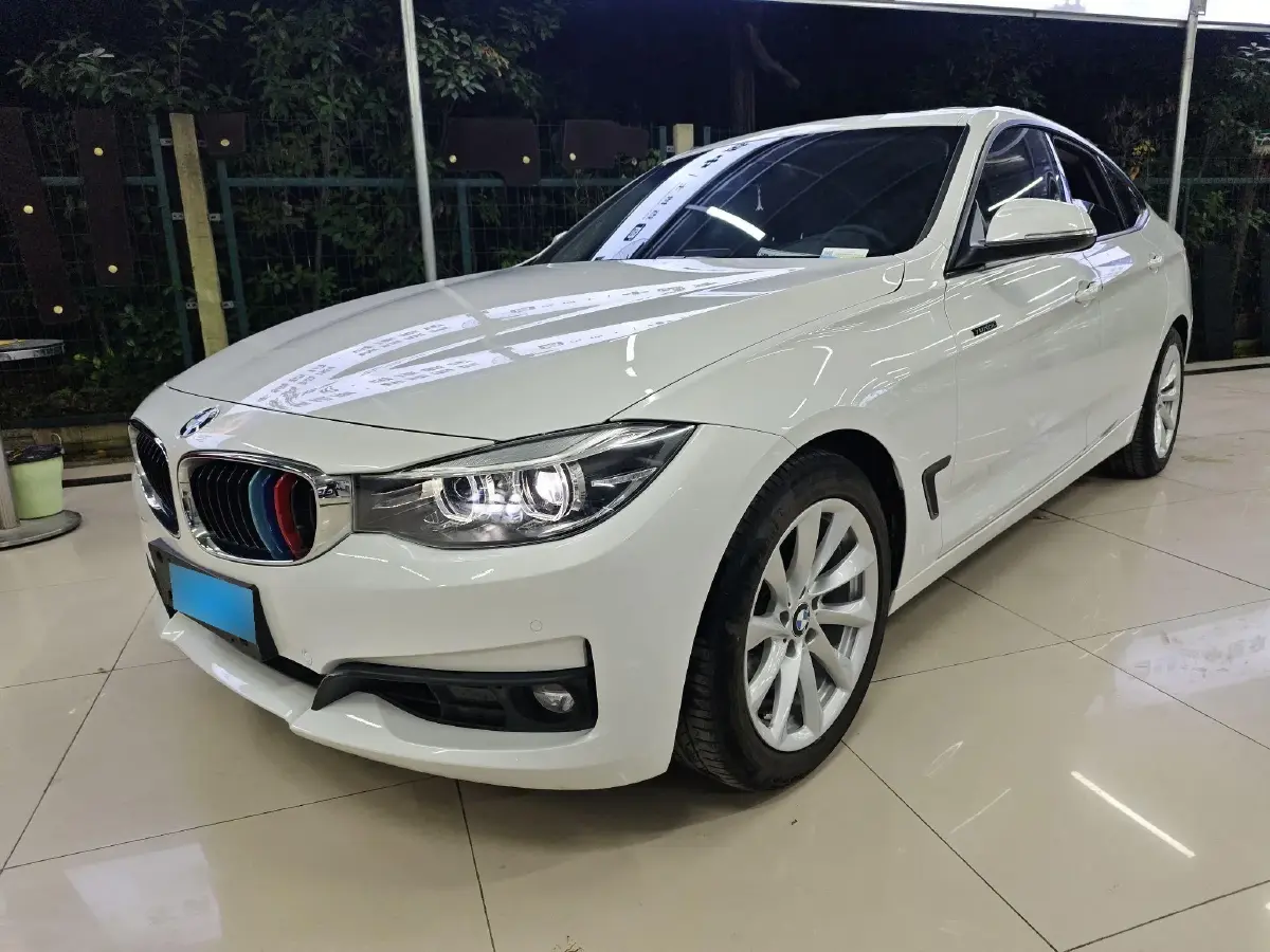 2018 BMW 3 Series GT 2.0T 184HP L4 8AT