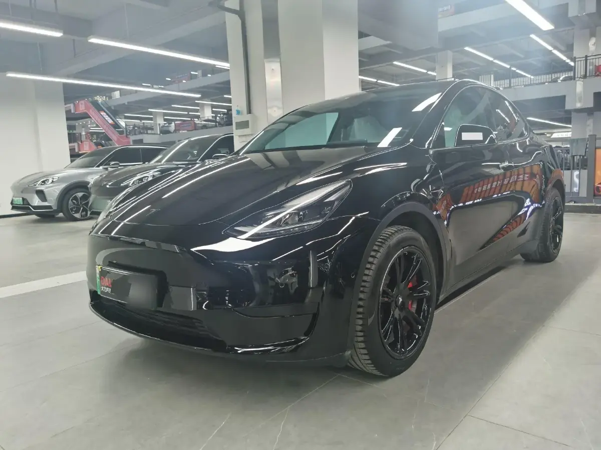 2022 Tesla Model Y BEV 60KWH