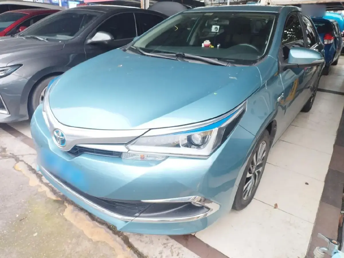 2016 Toyota Corolla 1.8L 99HP L4 E-CVT Hybrid