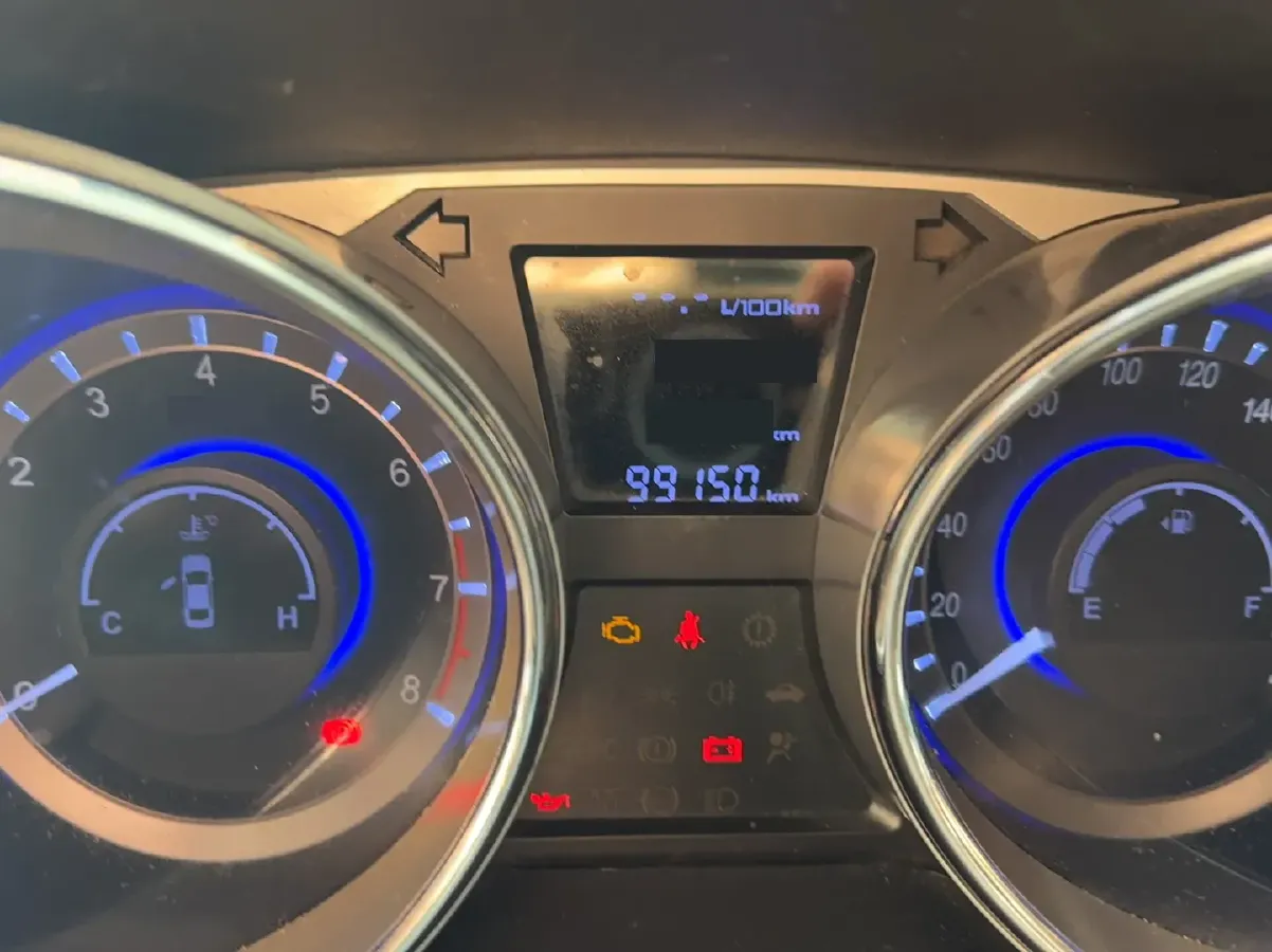 2013 JAC Refine M2 1.5L 113HP L4 5MT,autocango,china used car exporter,china ev exporter,chinese used car exporter,chinese used ev exporter