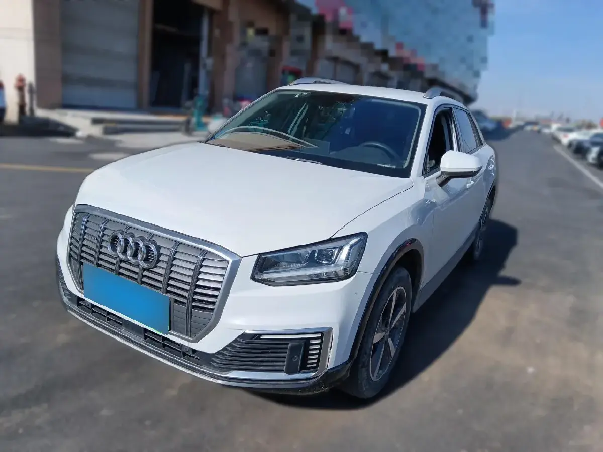 2019 Audi Q2L e-tron BEV 39.7KWH