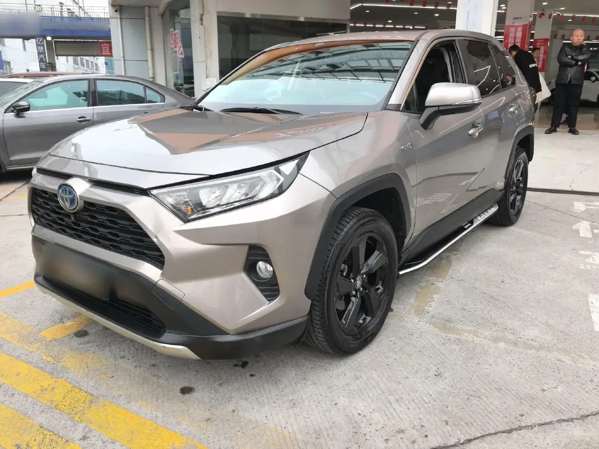 2020 Toyota RAV4 2.5L 178HP L4 E-CVT Hybrid