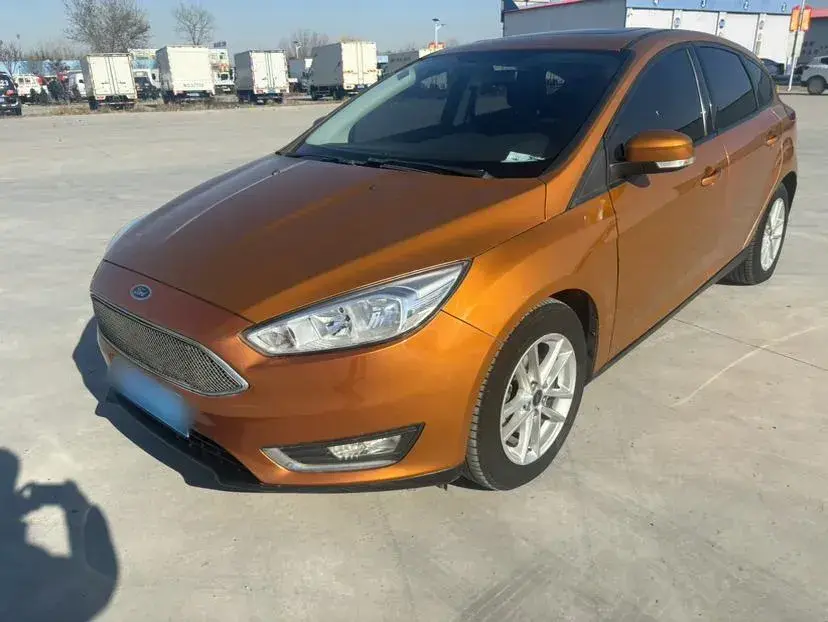 2015 Ford Focus 1.6L 125HP L4 6DCT