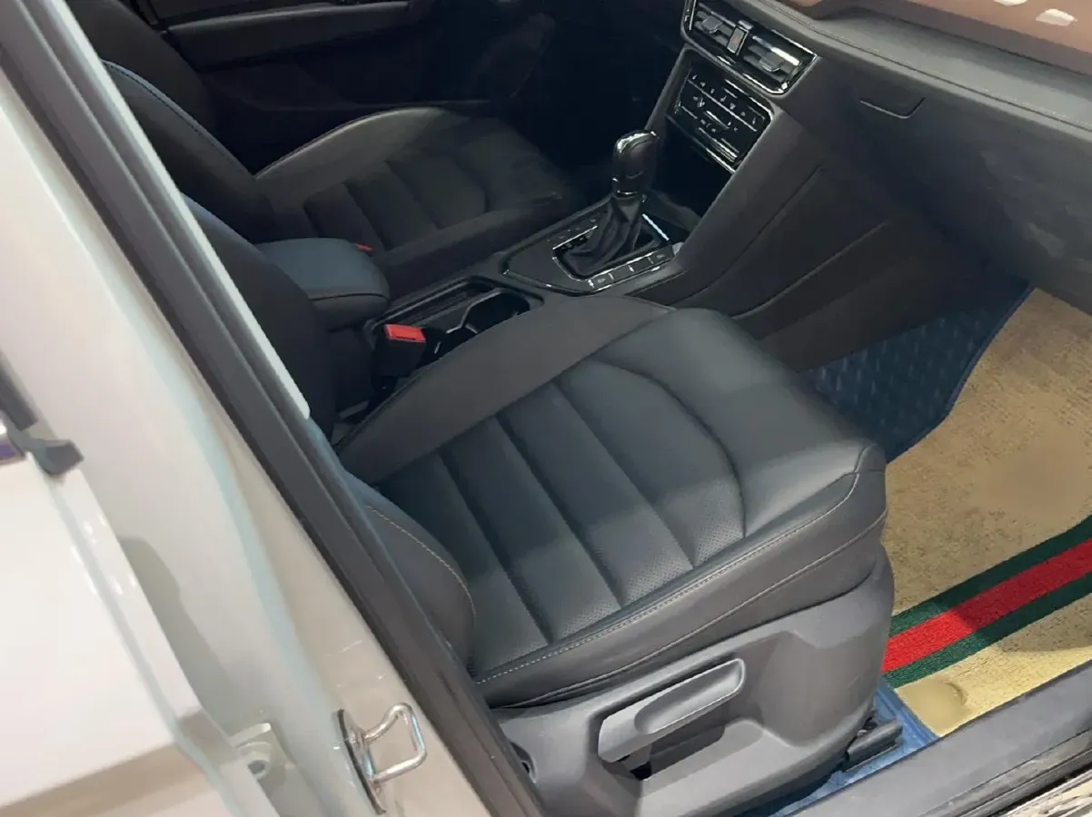 2021 Volkswagen Tharu 1.4T 150HP L4 7DCT,autocango,china used car exporter,china ev exporter,chinese used car exporter,chinese used ev exporter