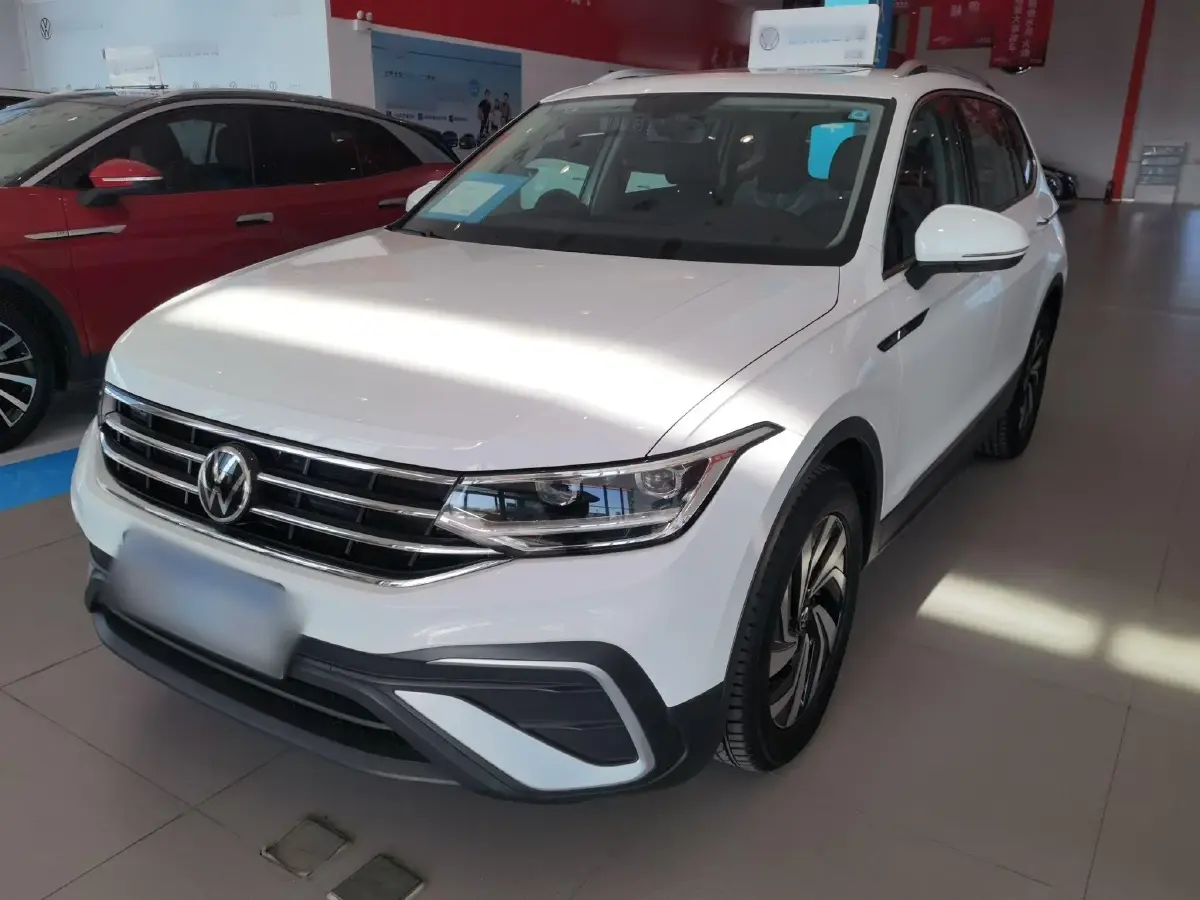 2023 Volkswagen Tiguan L 1.5T 160HP L4 7DCT