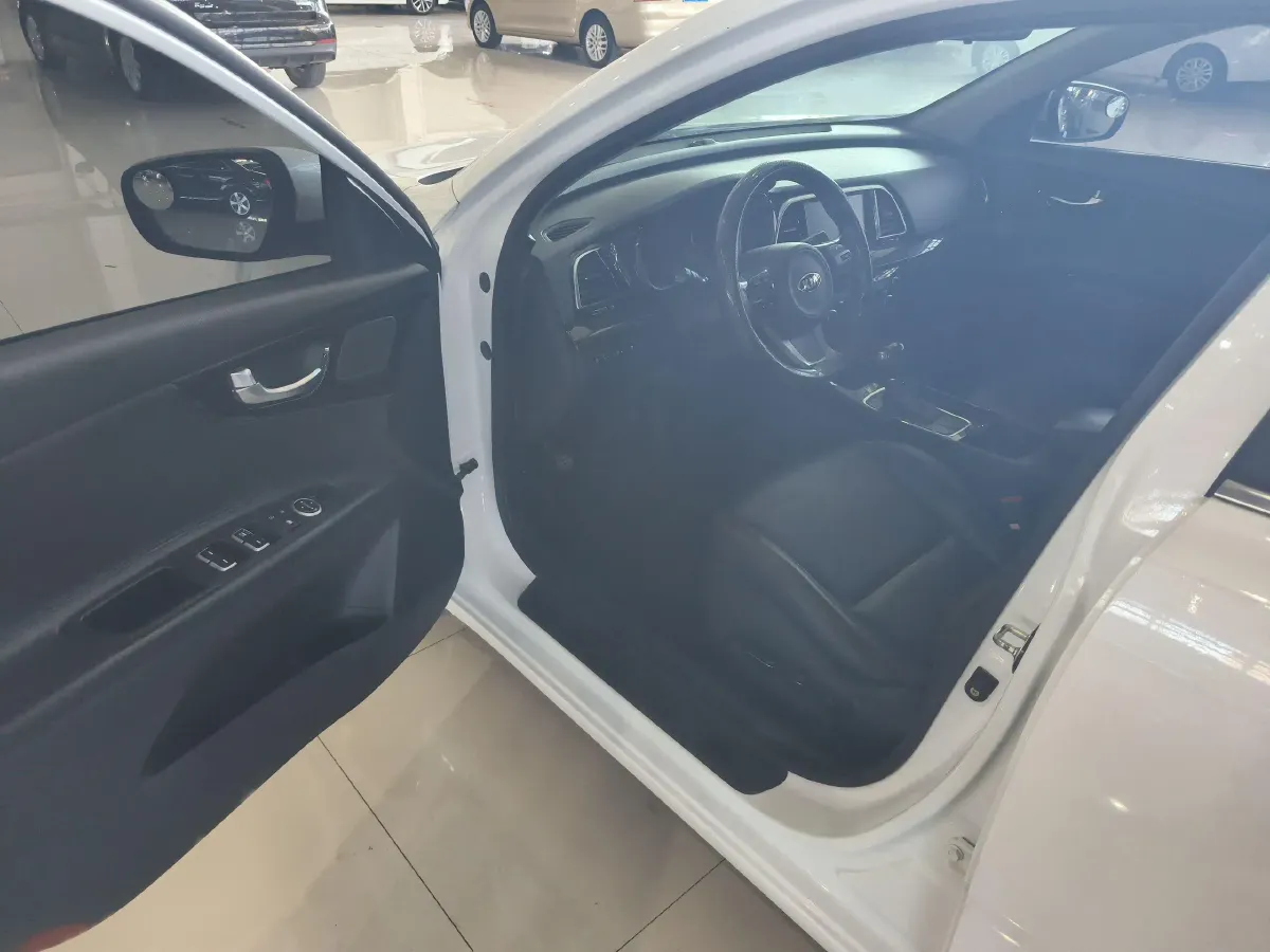 2017 Kia Cachet 1.8L 143HP L4 6AT,autocango,china used car exporter,china ev exporter,chinese used car exporter,chinese used ev exporter