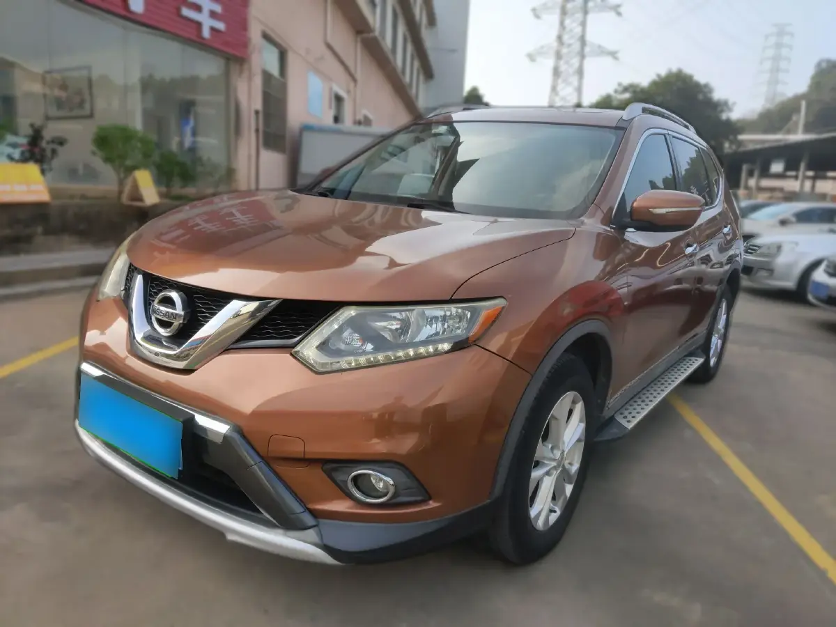 2014 Nissan X-Trail 2.5L 186HP L4 CVT