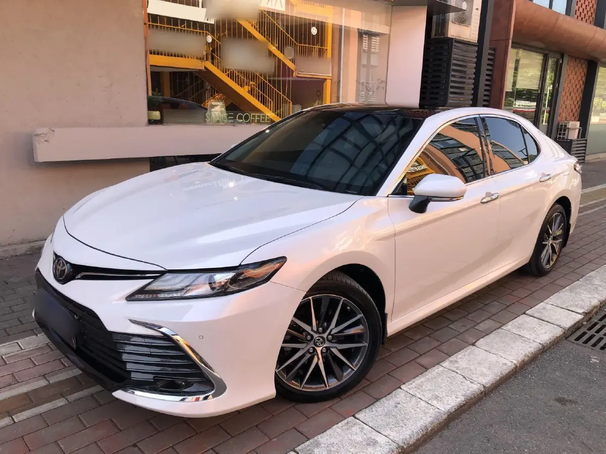 2021 Toyota Camry 2.5L 209HP L4 8AT