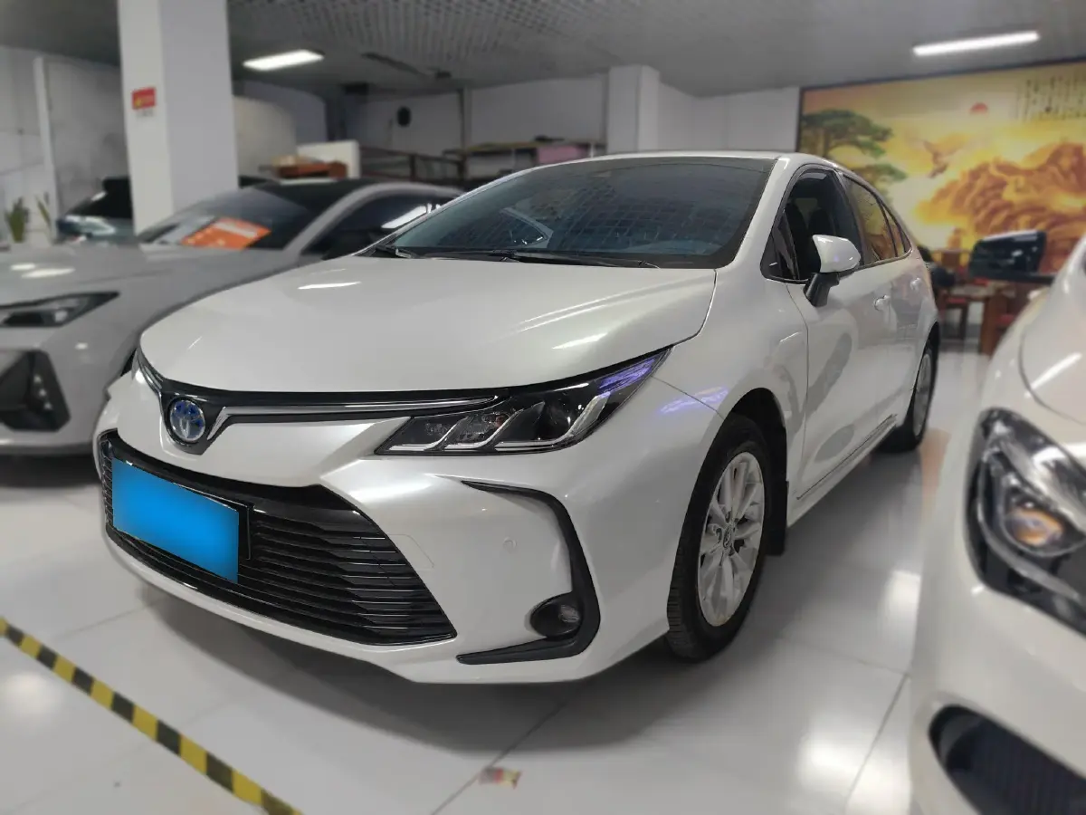 2021 Toyota Corolla 1.8L 98HP L4 E-CVT Hybrid